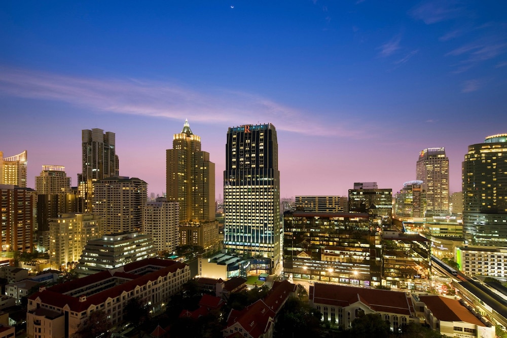 renaissance bangkok ratchaprasong hotel