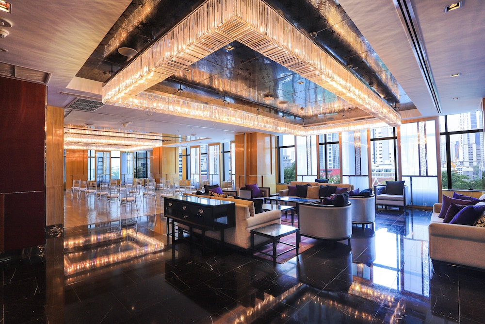 renaissance bangkok ratchaprasong hotel