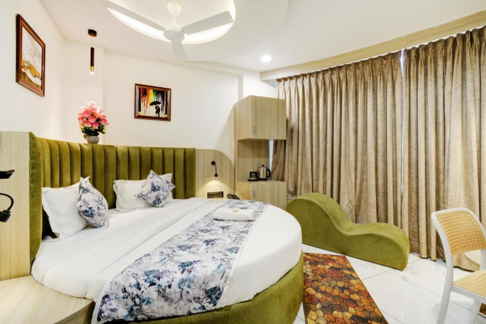 hotel m park gadhinagar