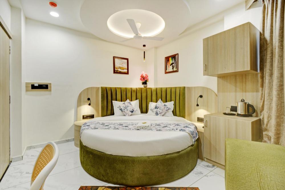 hotel m park gadhinagar