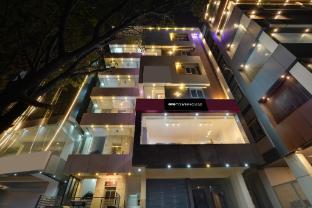 townhouse redmoon suites
