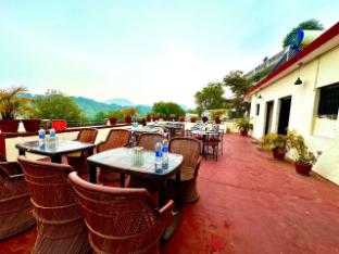 hotel ssr palace mount abu