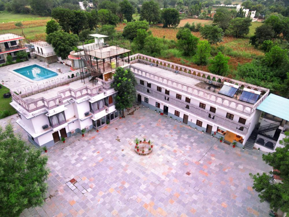 the yash resort and hotel