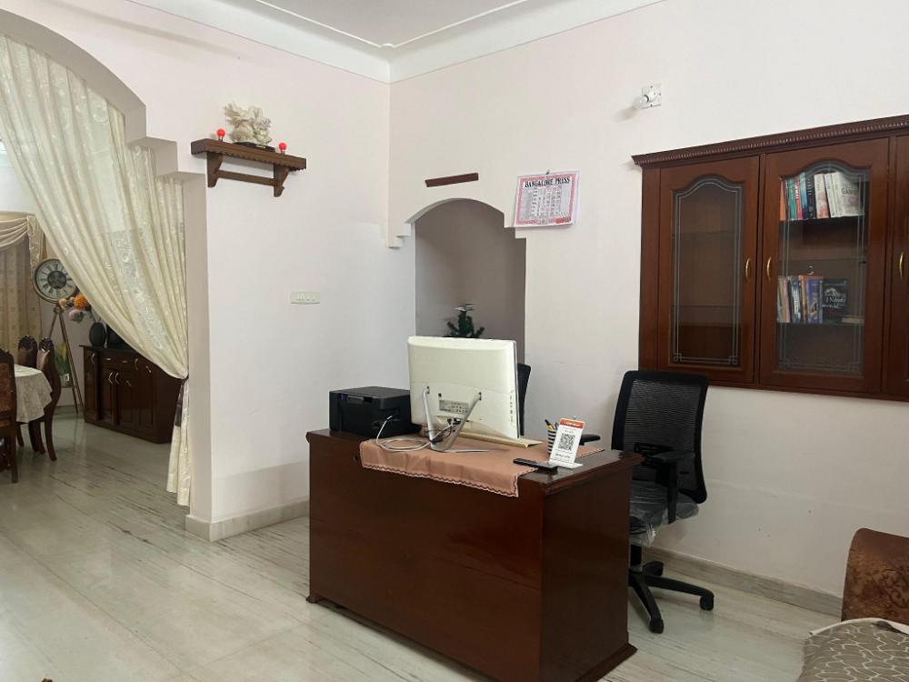 de royale summit home stay