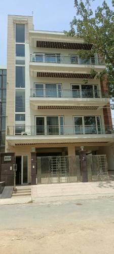 lime tree 3bhk service apartment gurgaon