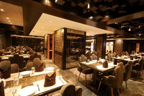 Hotel Noah Spire,,3 star