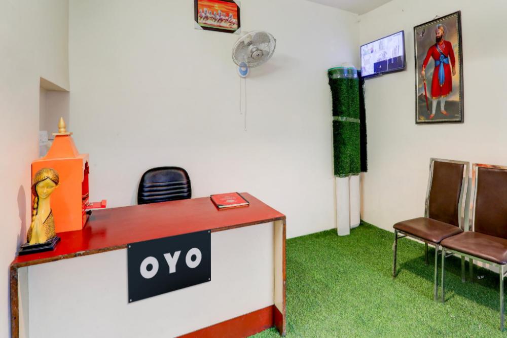 super hotel o aastha inn