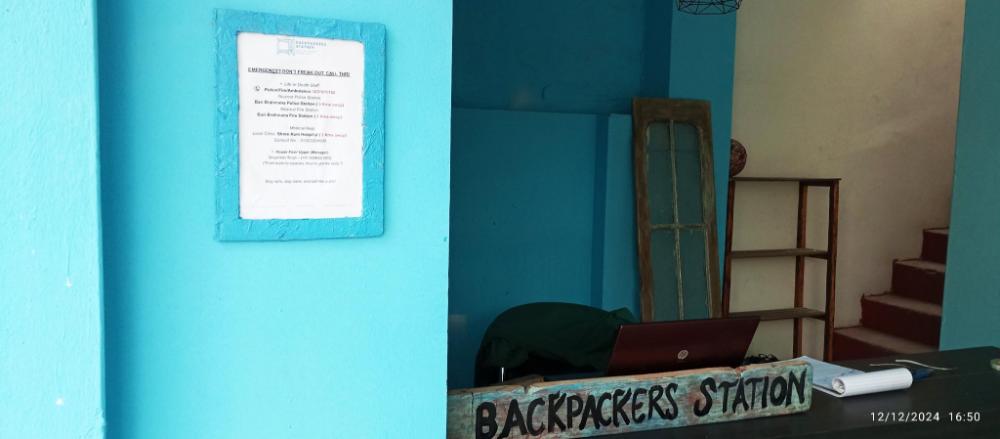 backpackers station