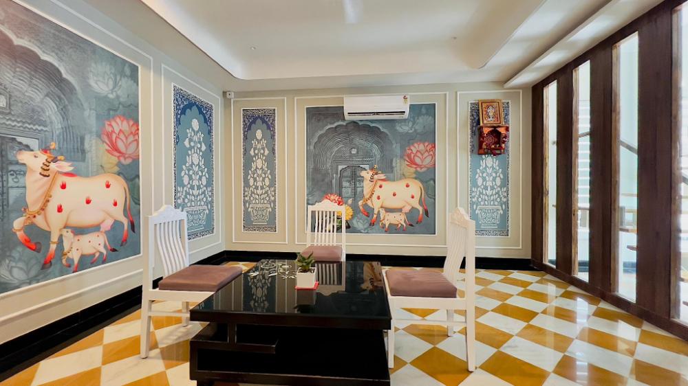 hotel pushp sara lake view