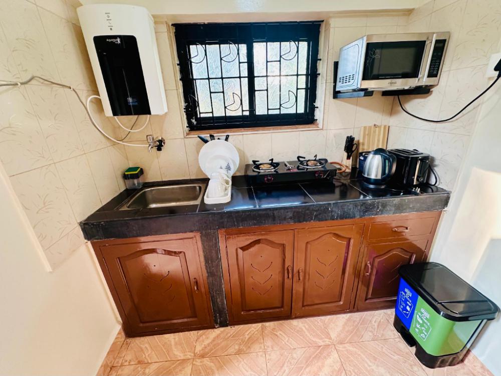 caroline guest house 07