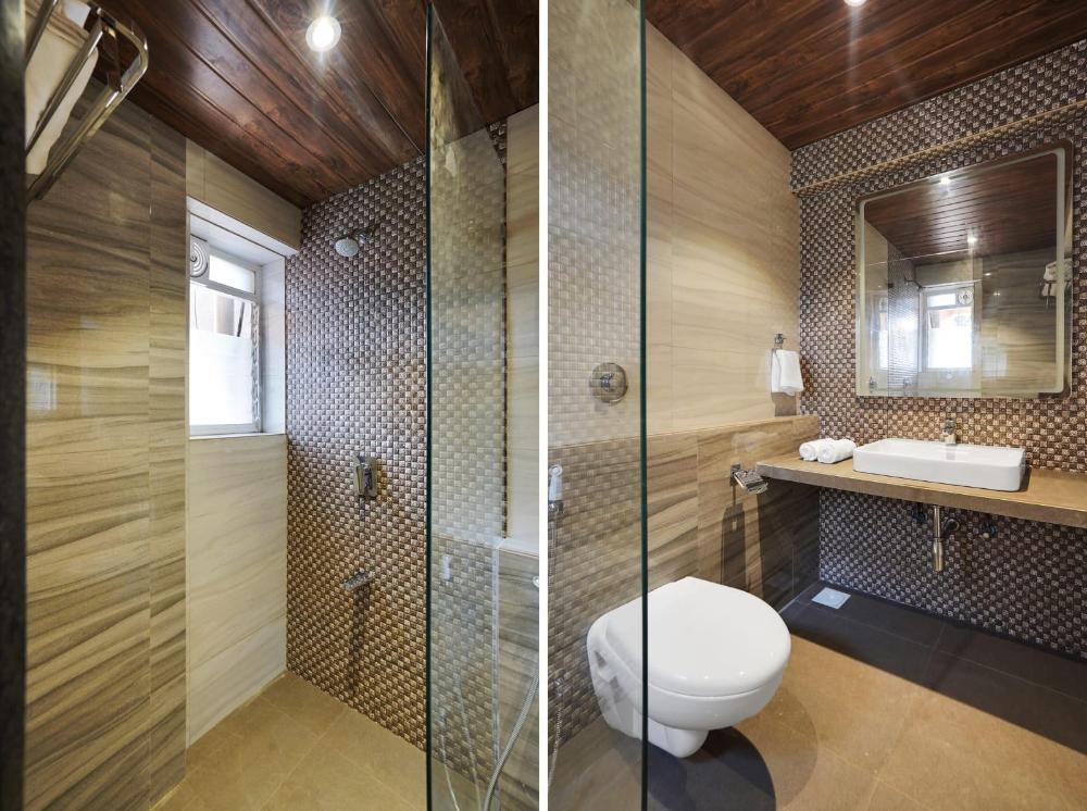 hotel everest regency pune