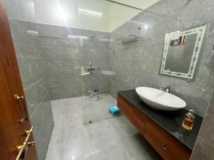 om kashi villa
