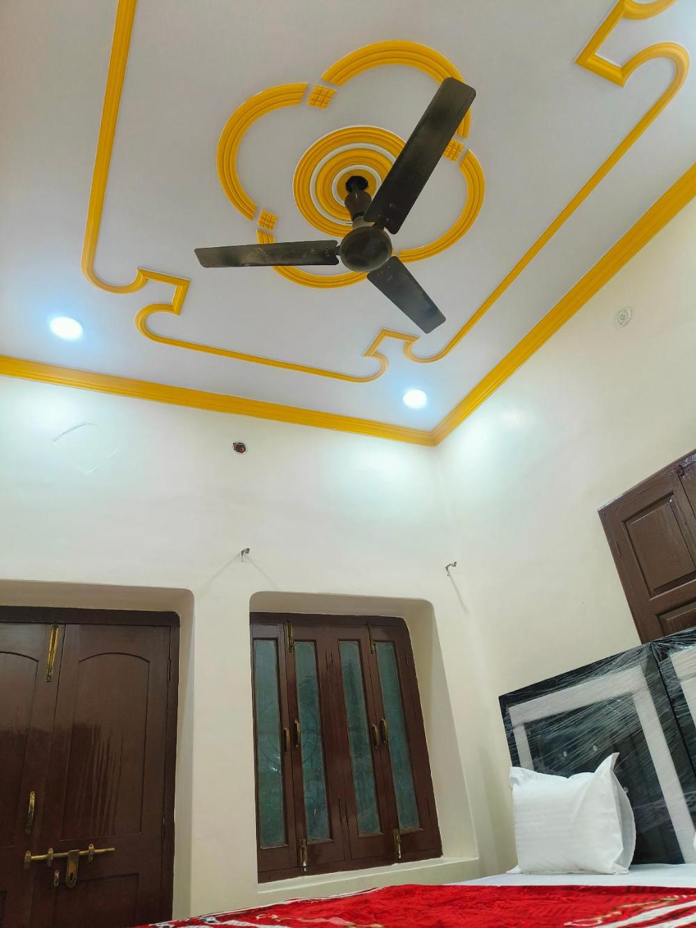 hotel dev kashi