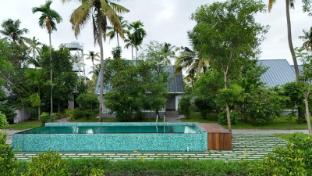 brackish kayal resort