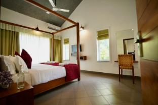 brackish kayal resort