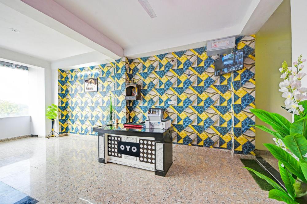 hotel o gulabi delight