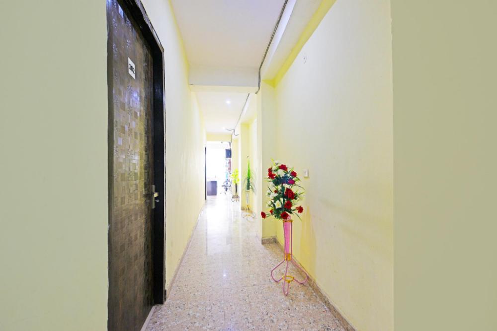 hotel o gulabi delight