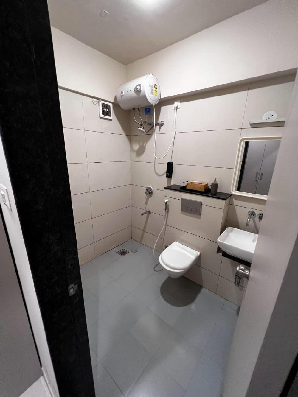 hamlet studio apt with hill view pune