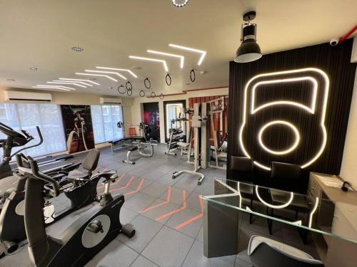 3 bhk apartment santacruz mumbai juhu