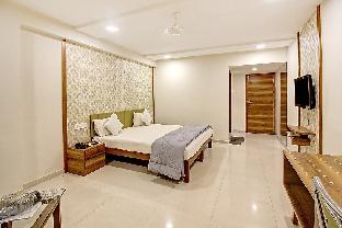 hotel prudent vadodara