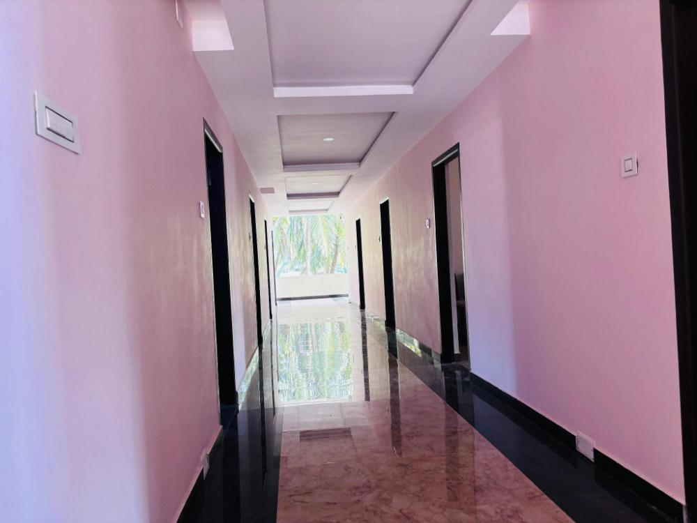 sri krishna lodge tekkatte