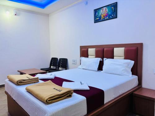 sri krishna lodge tekkatte