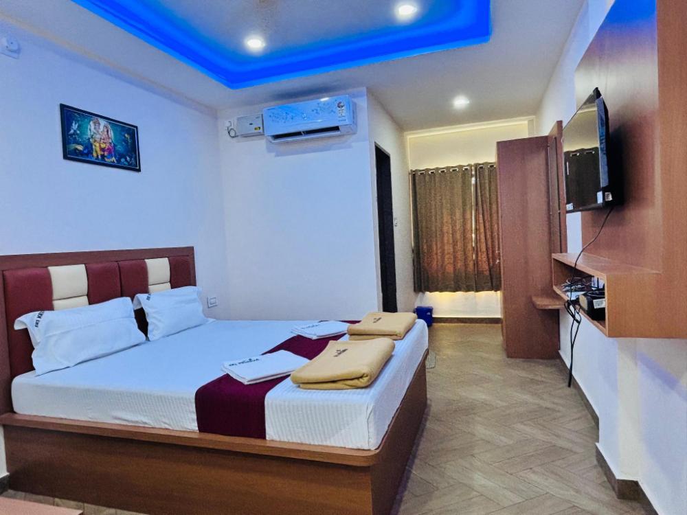 sri krishna lodge tekkatte