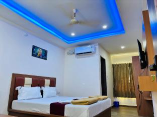 sri krishna lodge tekkatte