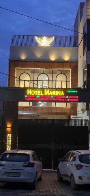 hotel marina