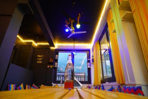 friends by alizeh bhagsunag mcleodganj