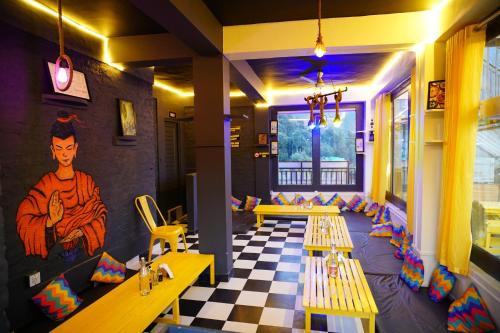 friends by alizeh bhagsunag mcleodganj