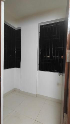 3 home tales brookefield
