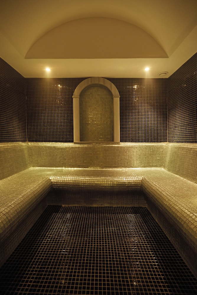 ilkbal deluxe hotel and spa