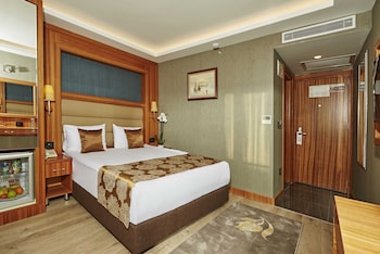 ilkbal deluxe hotel and spa