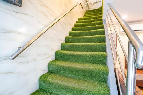 hotel metro galaxy inn