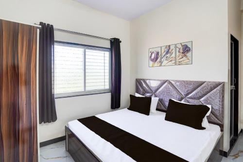 hotel o midwaytreat burhanpur