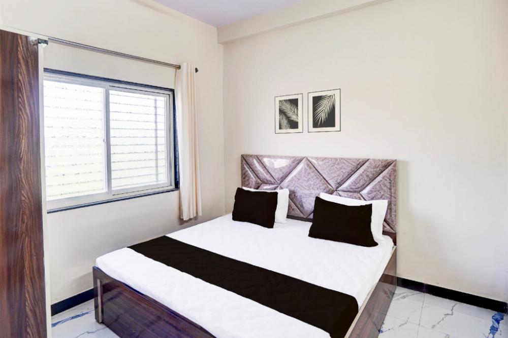 hotel o midwaytreat burhanpur