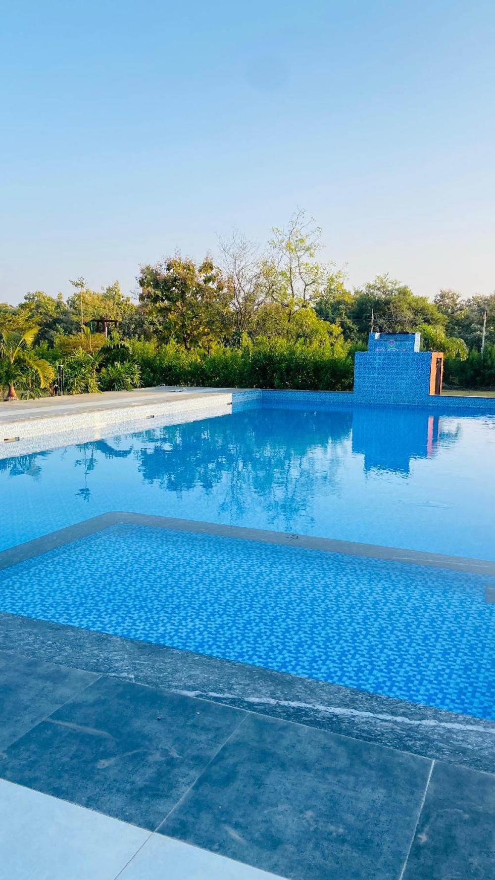 nature lovers resort