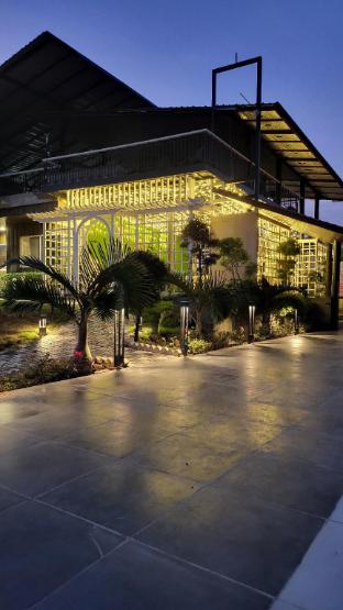 nature lovers resort