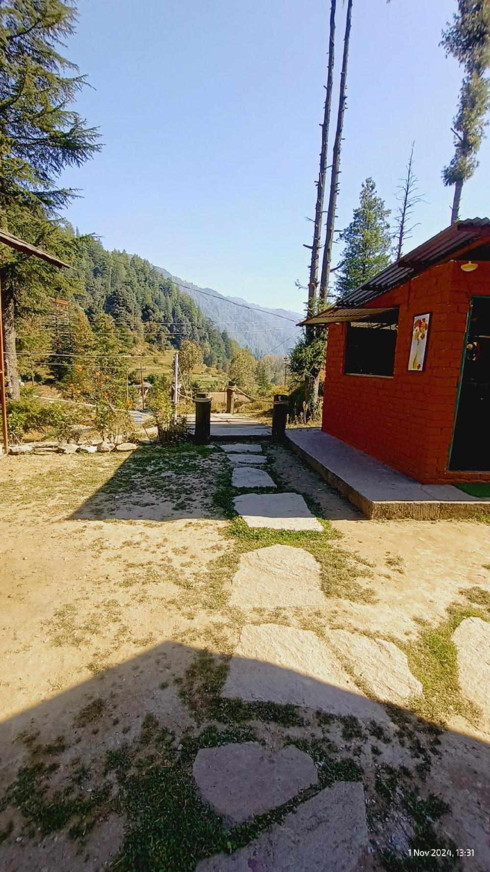 hiideout cottages and camps