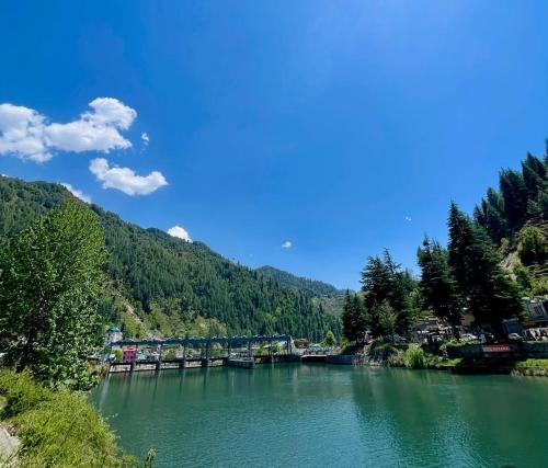 hiideout cottages and camps