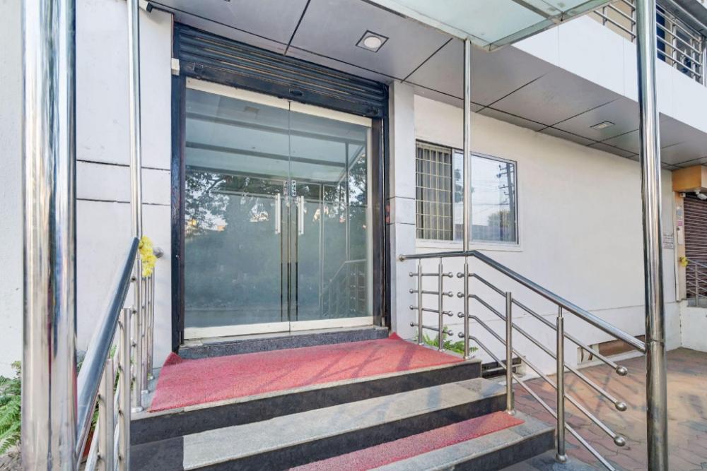 super townhouse oak city center kushal nagar