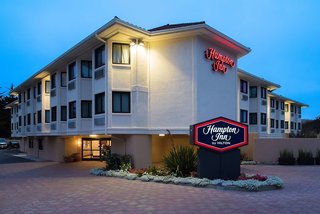 hampton inn monterey