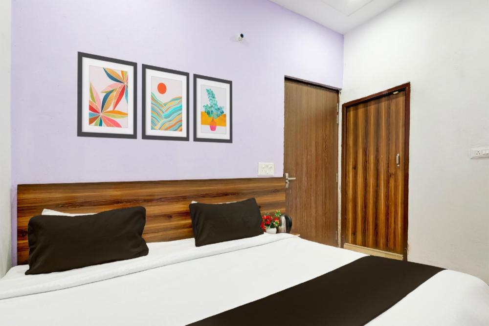 hotel o gold inn guest house and pg