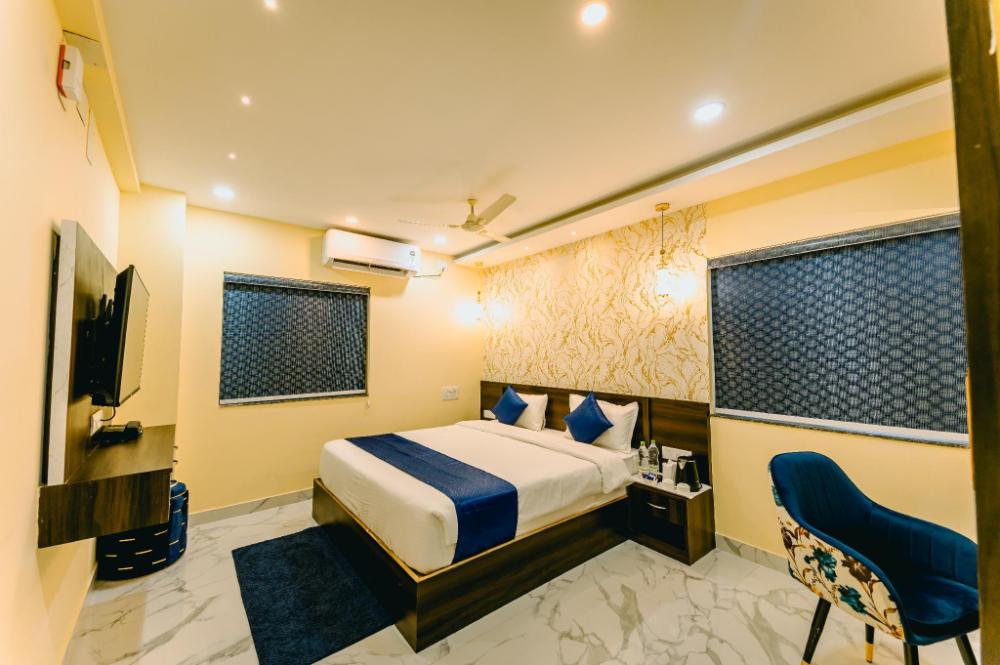 livotel premium hotel near kiit university