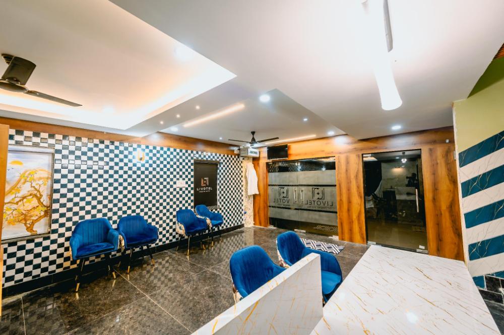 livotel premium hotel near kiit university