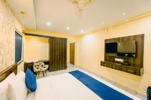 livotel premium hotel near kiit university