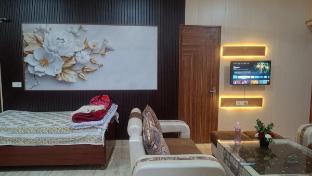 a cozy and luxury villa