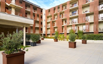 lagrange aparthotel montpellier millenaire