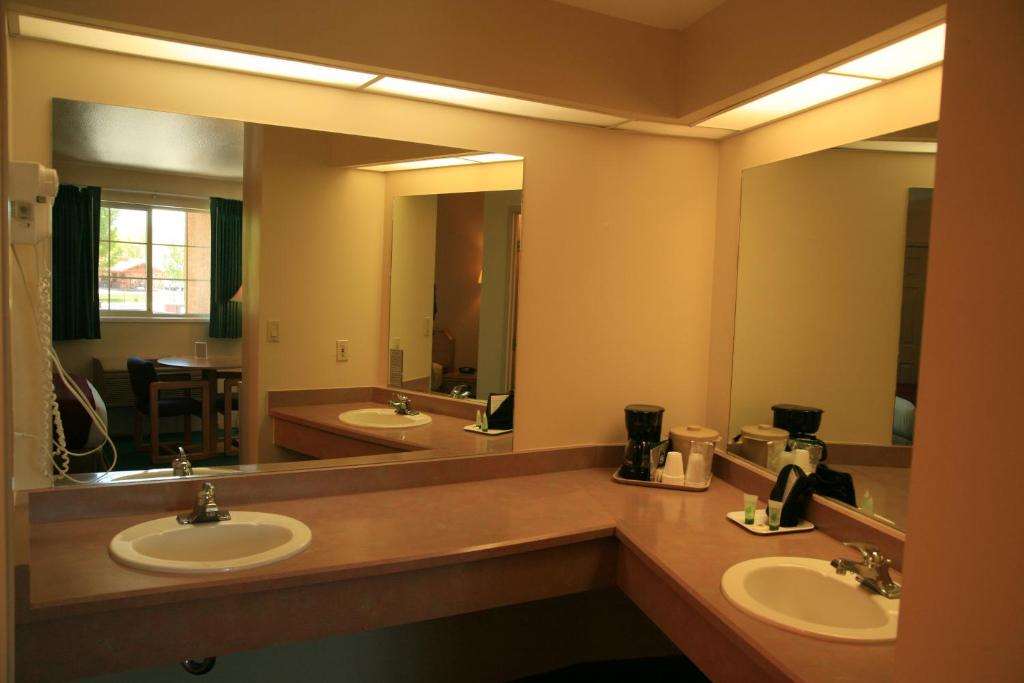 Black Canyon Motel,Near Teatro Massimo,2 star
